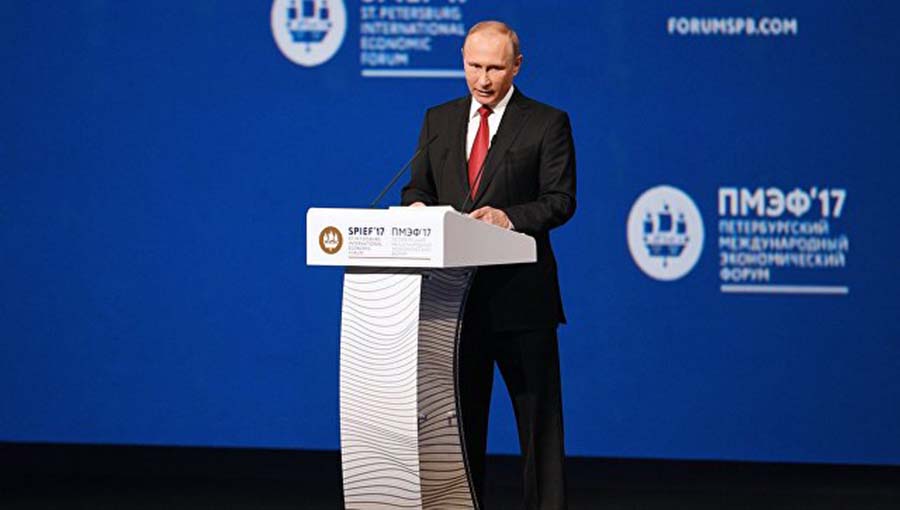 Putin-prizval-zanyatsya-e`konomicheskoy-reabilitatsiey-DNR-i-LNR.jpg